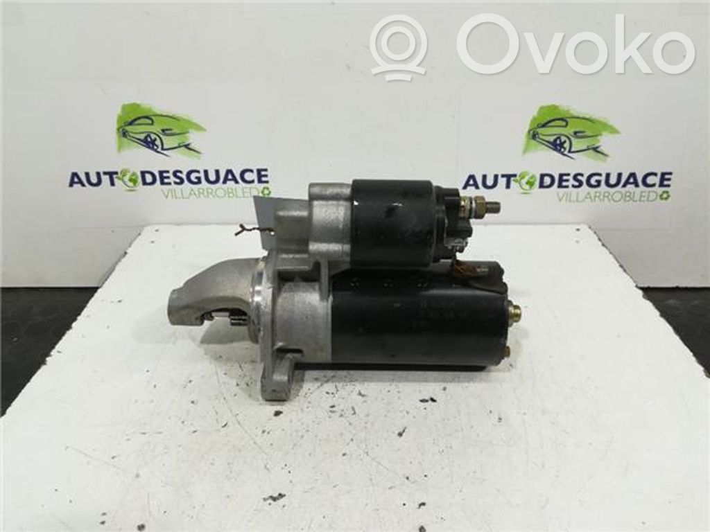 Audi A4 S4 B5 8D Starteris 