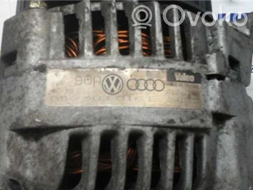 Audi A4 S4 B5 8D Generatorius 