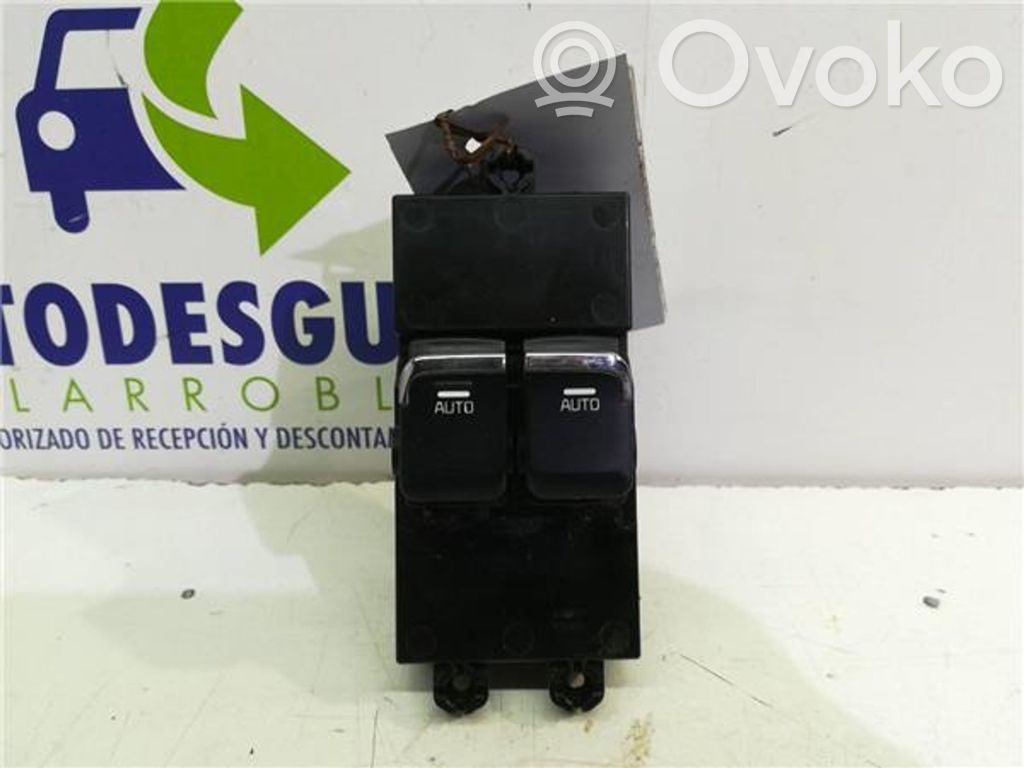 Interruptor del elevalunas eléctrico   93570A2300