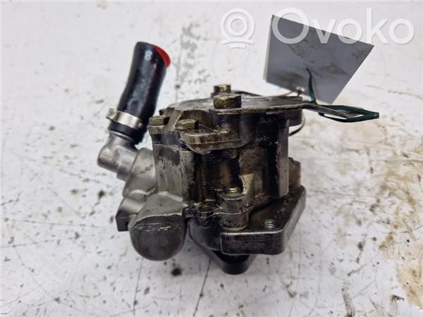 BMW 5 E34 Power steering pump 