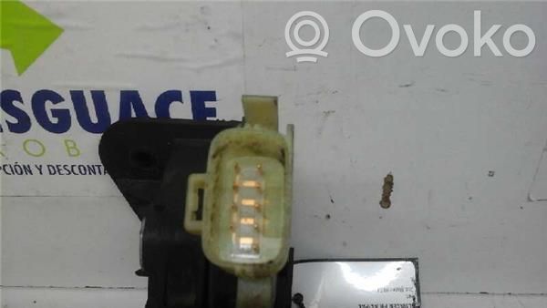 Accelerator throttle pedal