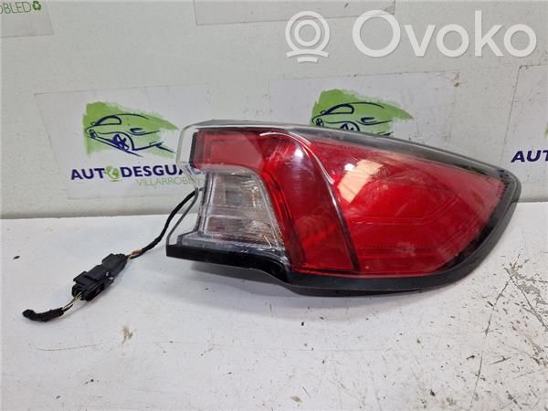 Ford Kuga II Takavalon polttimo 