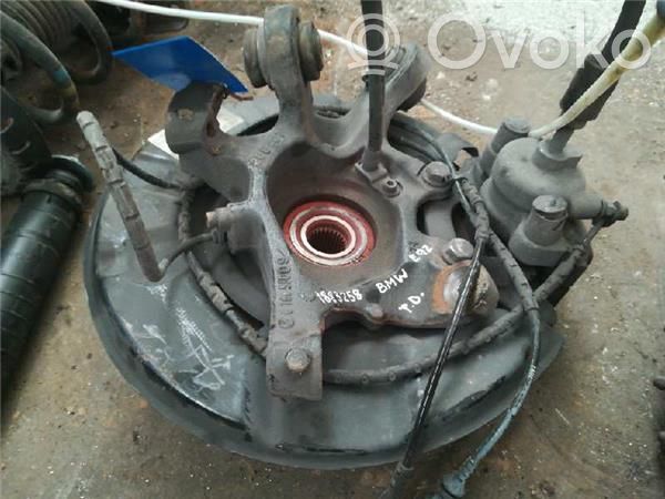 Rear wheel hub spindle/knuckle
