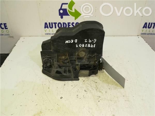 Front door lock   7202146