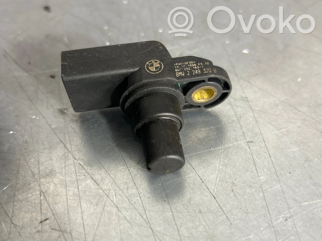 BMW 5 E39 Camshaft position sensor 