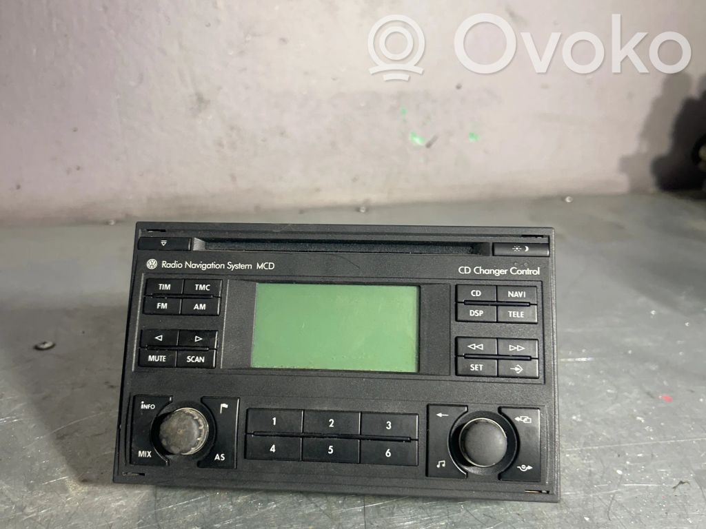 Volkswagen PASSAT B5 Panel / Radioodtwarzacz CD/DVD/GPS 