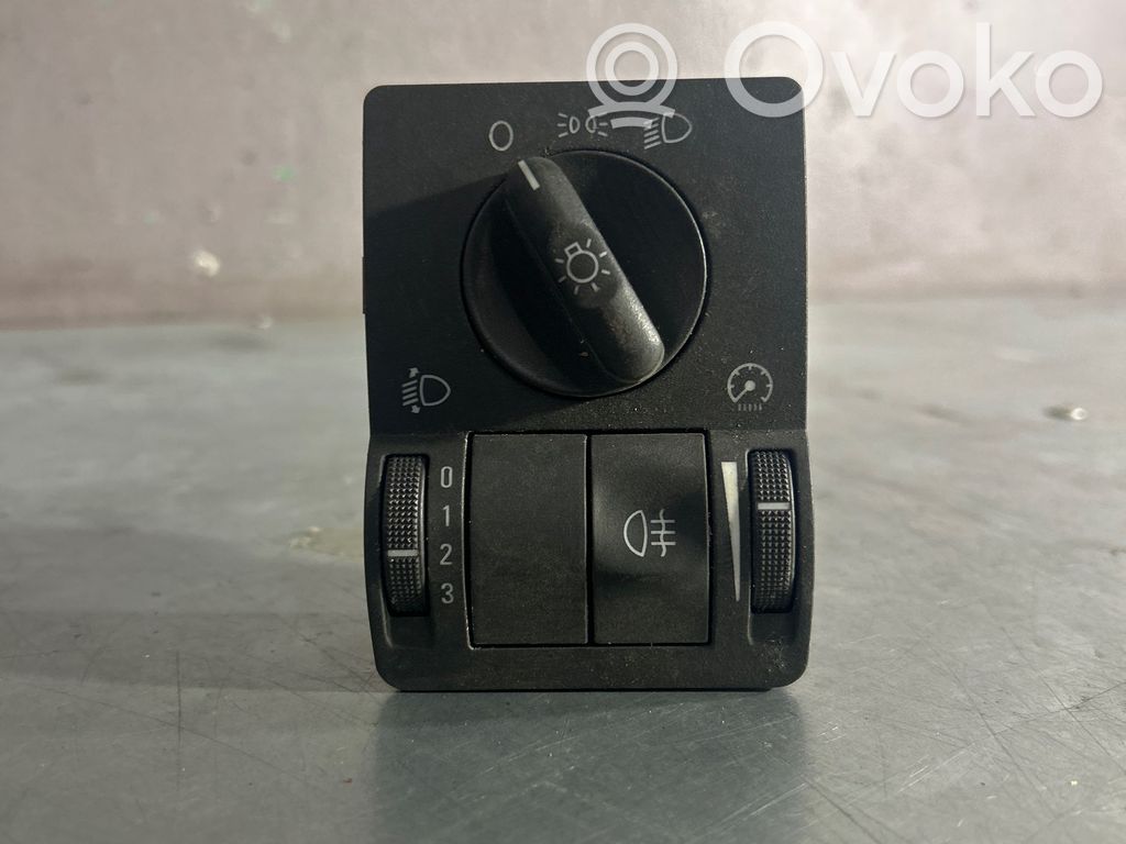 Peugeot 307 Light switch 