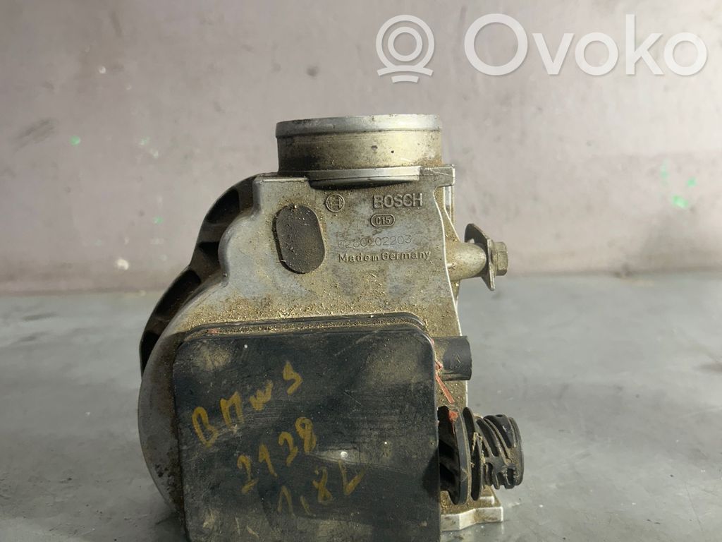 BMW 3 E36 Mass air flow meter 