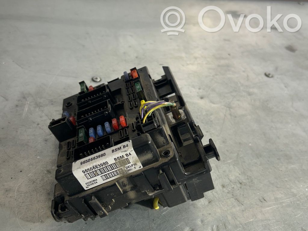 Citroen C8 Fuse module 