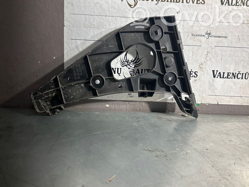 Audi A1 Soporte de montaje del parachoques trasero 