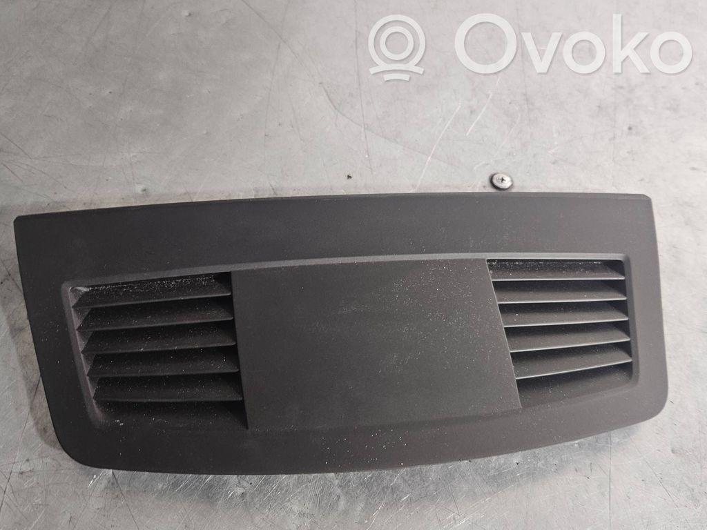BMW 3 E92 E93 Kita panelės detalė 