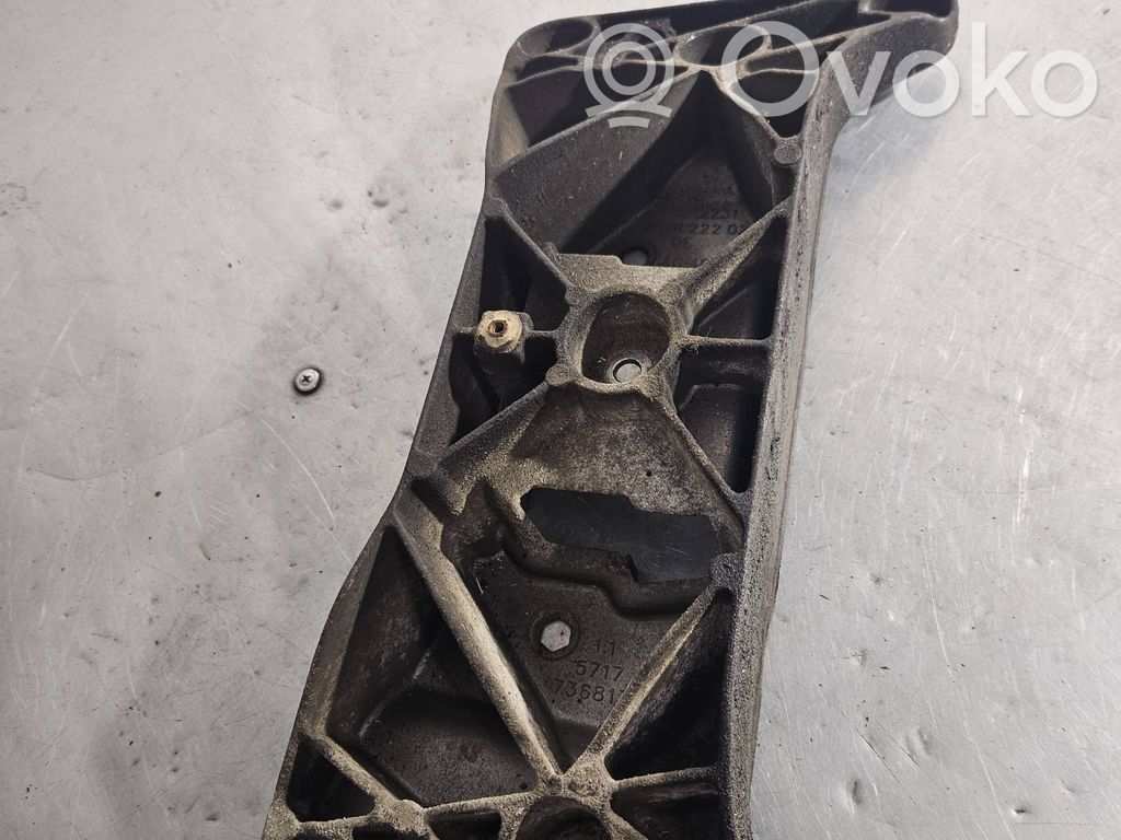 BMW 5 F10 F11 Gearbox mounting bracket 