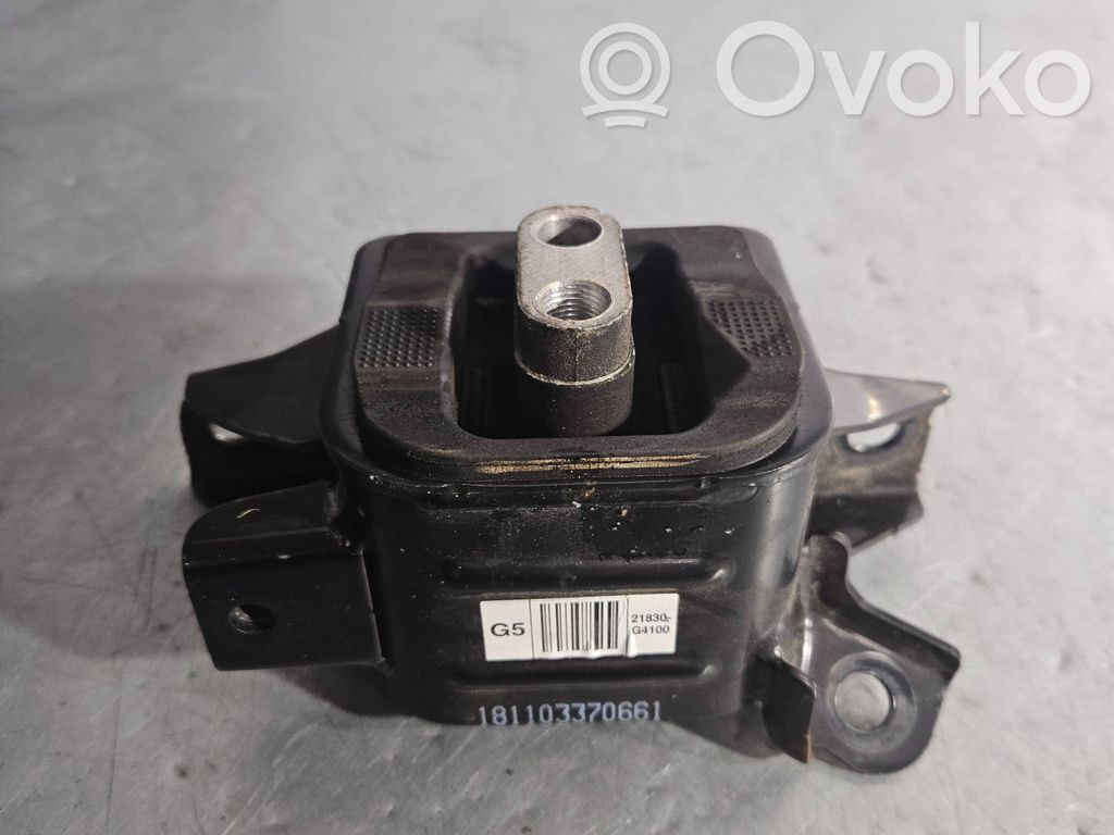 Hyundai i30 Engine mount bracket 