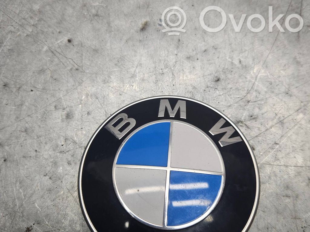 BMW 5 E39 Emblemat / Znaczek 