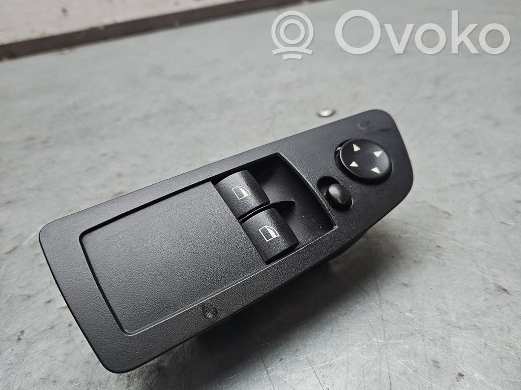 BMW 1 E81 E87 Electric window control switch 