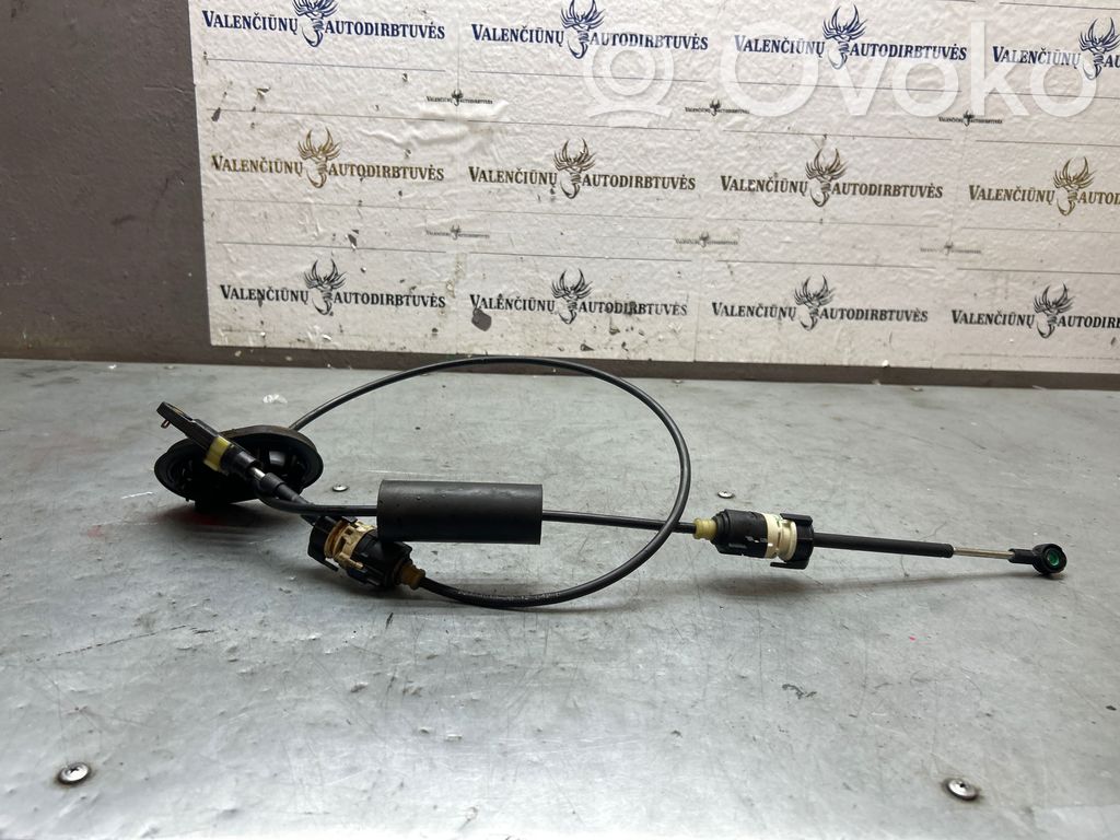 Opel Insignia A Gear shift cable linkage 