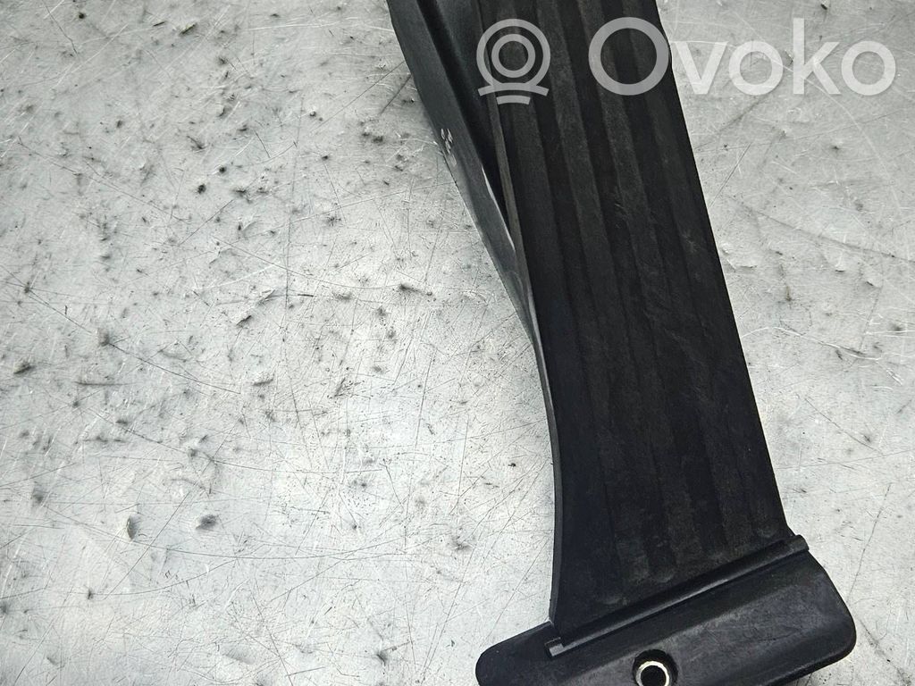 Akceleratoriaus pedalas   6770936,6PV00937921,130307112419