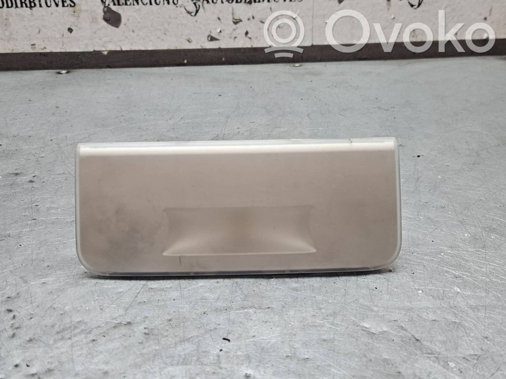 Luz del asiento trasero   6951252,0311390001