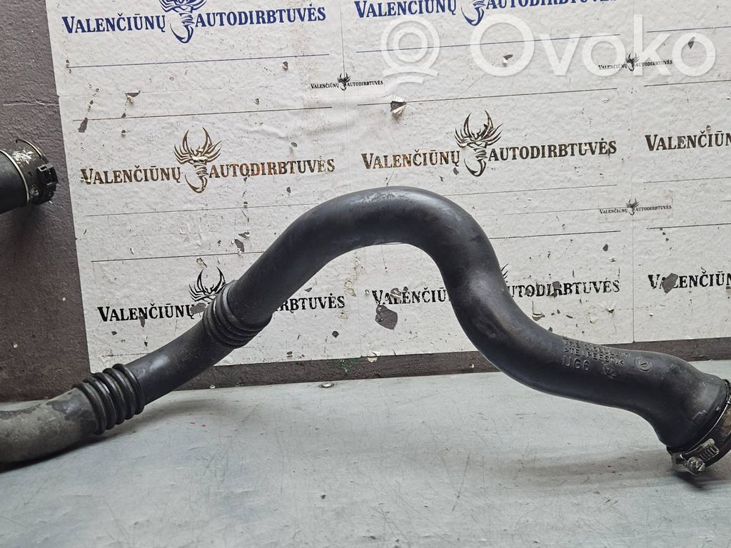 Välijäähdyttimen letku   13403237,31580500