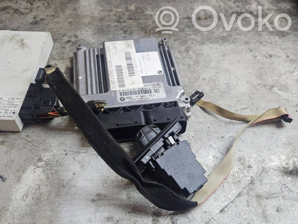 Komputer / Sterownik ECU i komplet kluczy   7801711,281013251,1039S1402,6943791,6954719
