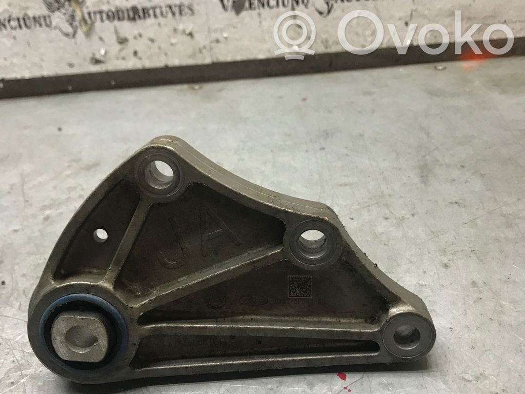 Ford Focus Gearbox mount 