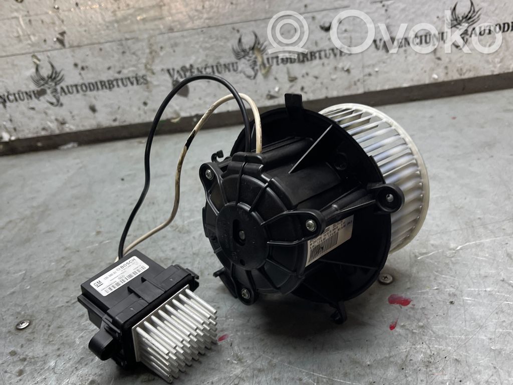 Heater fan/blower   U7253002