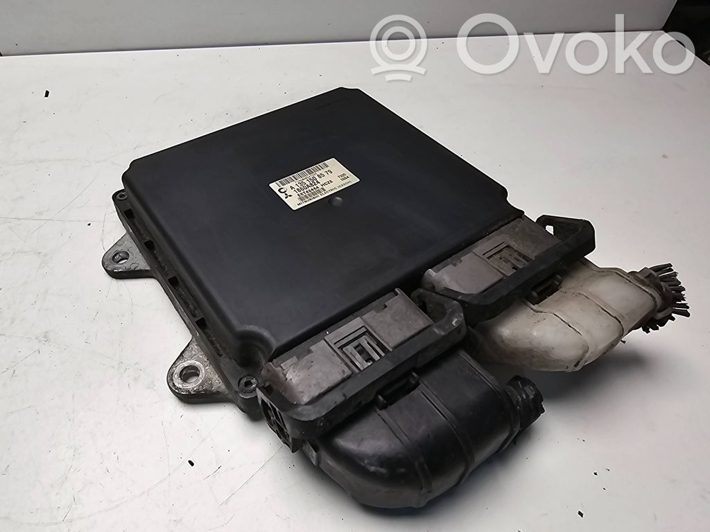Mitsubishi Colt Engine control unit/module 