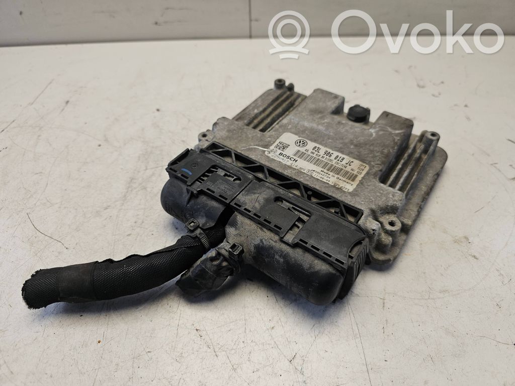 Skoda Superb B6 (3T) Engine control unit/module 