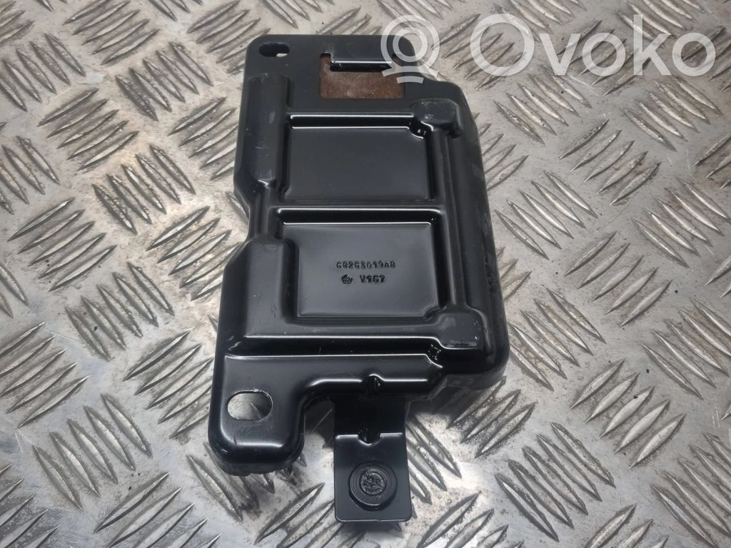 Dodge Durango Akun kiinnike 
