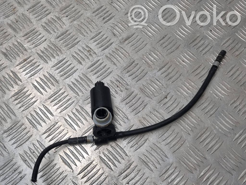 Land Rover Discovery Sport Pompa spryskiwacza szyby przedniej / czołowej 