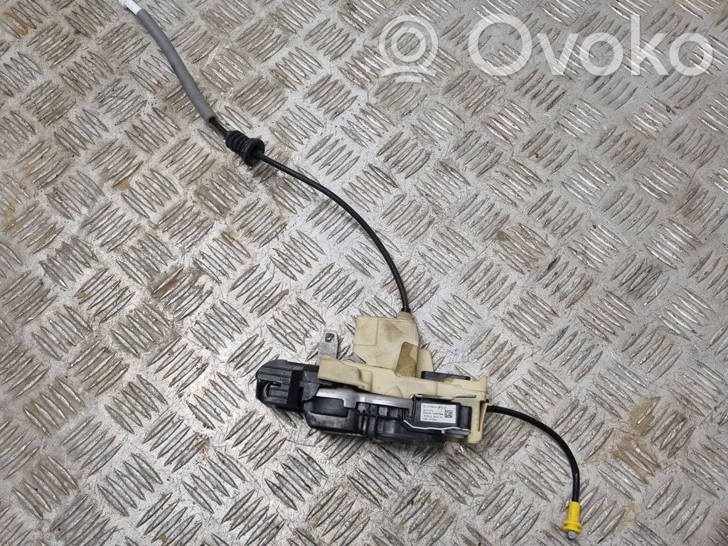 Volvo XC40 Takaoven lukko 