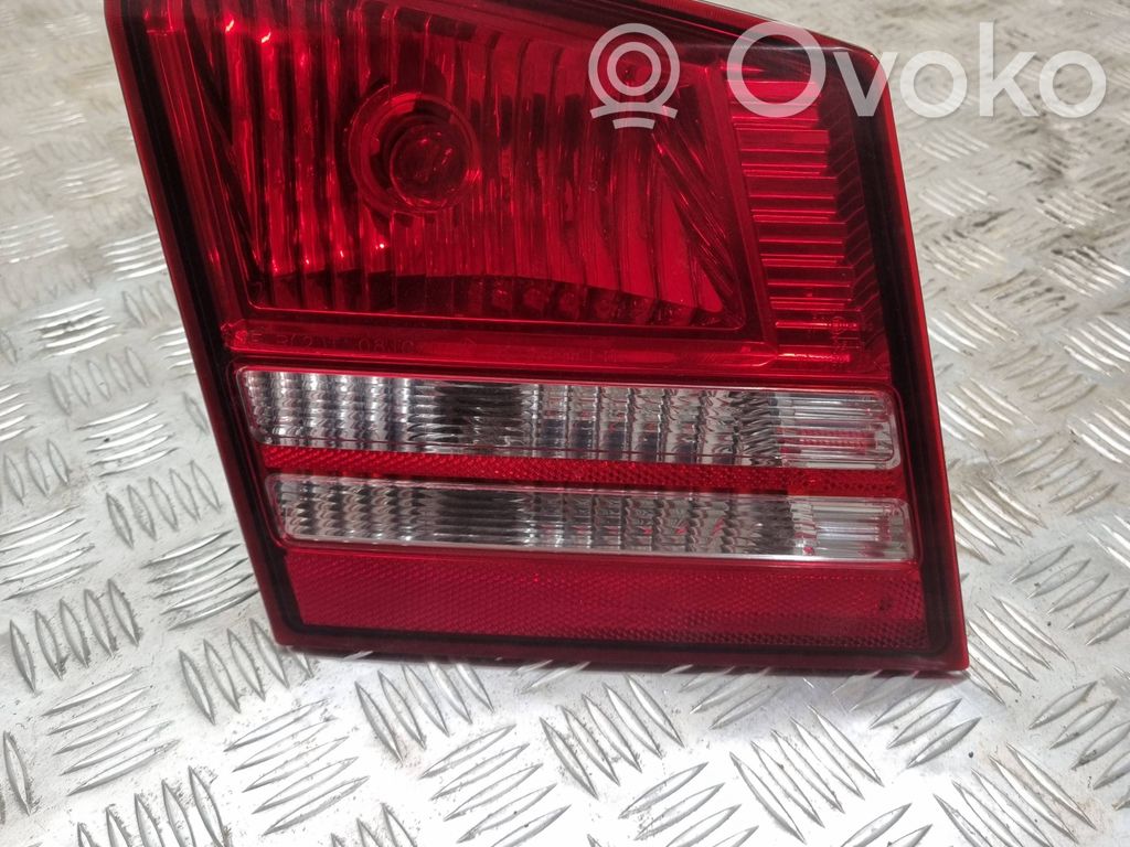 Dodge Journey Takaluukun takavalot 
