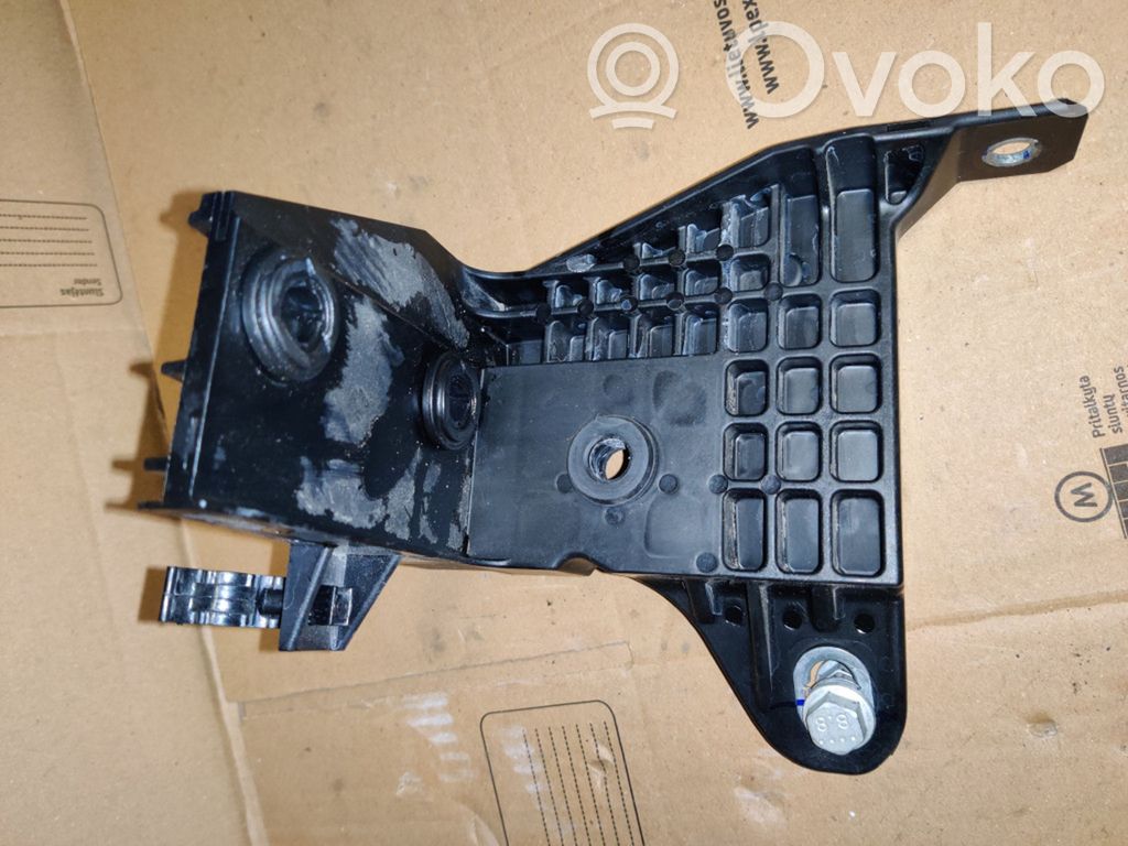 Jeep Compass ABS pump bracket 