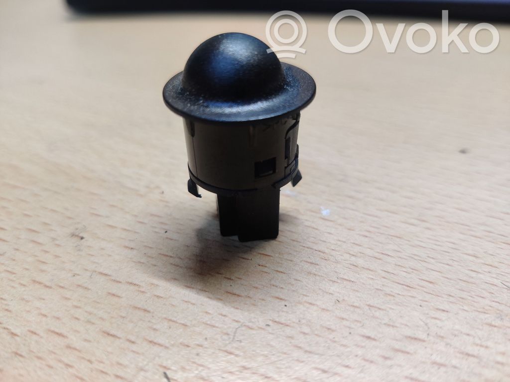 Interior temperature sensor   68230114AB