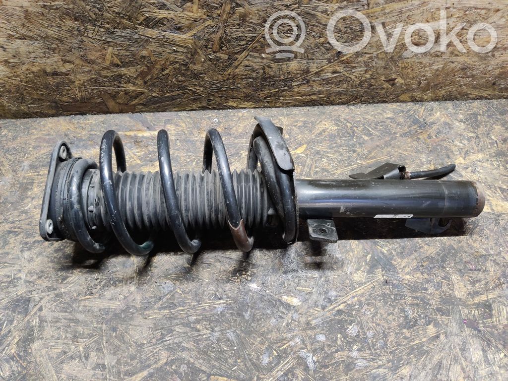 Front shock absorber with coil spring   BBM334700A