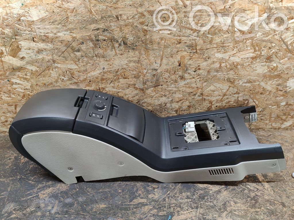 Chrysler Pacifica Center console 