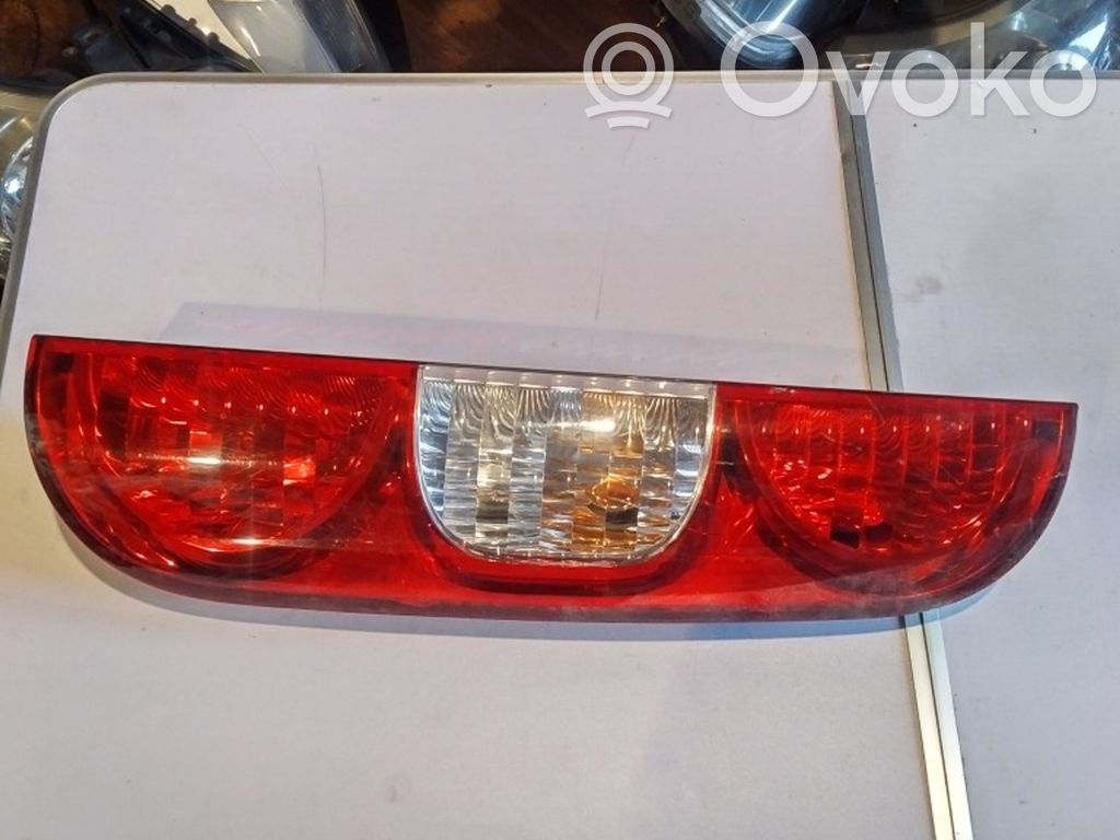 Lampa tylna   51755144