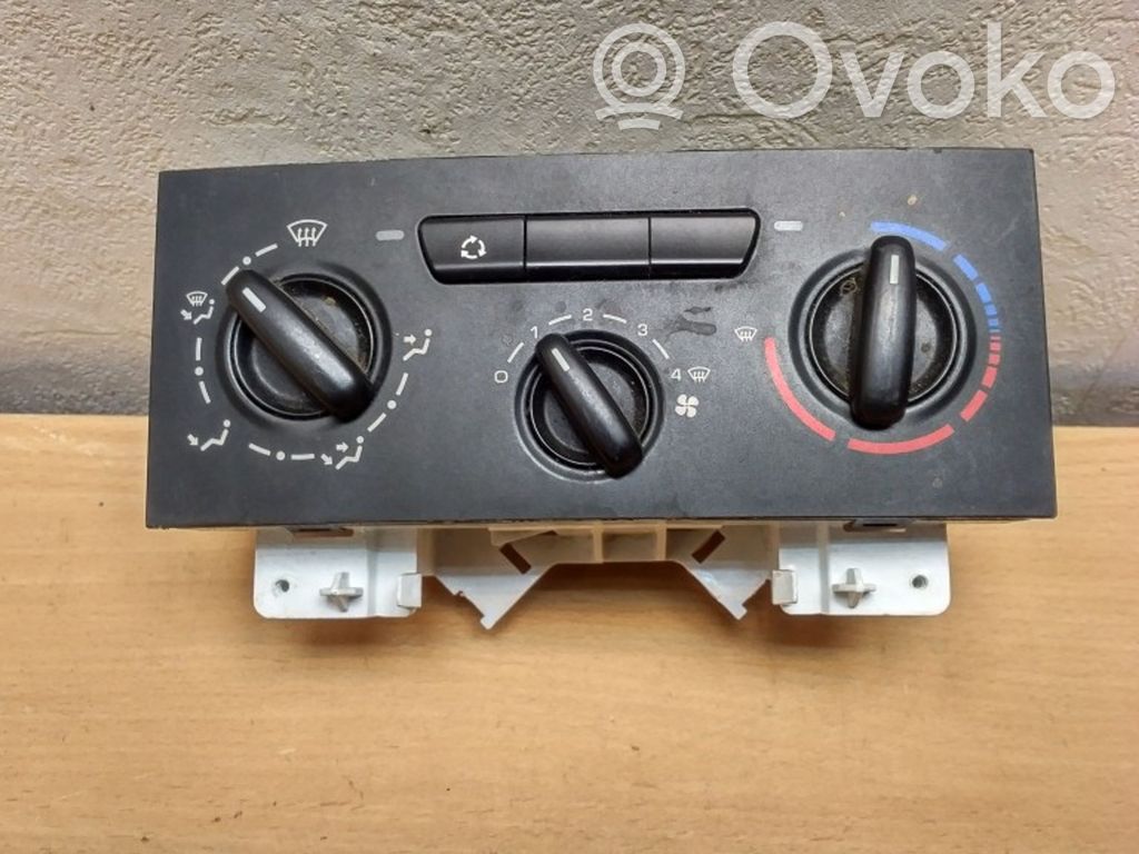 Peugeot Expert Climate control unit 