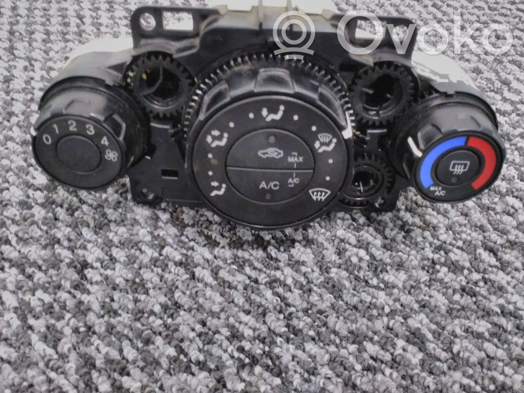 Ford Fiesta Climate control unit 