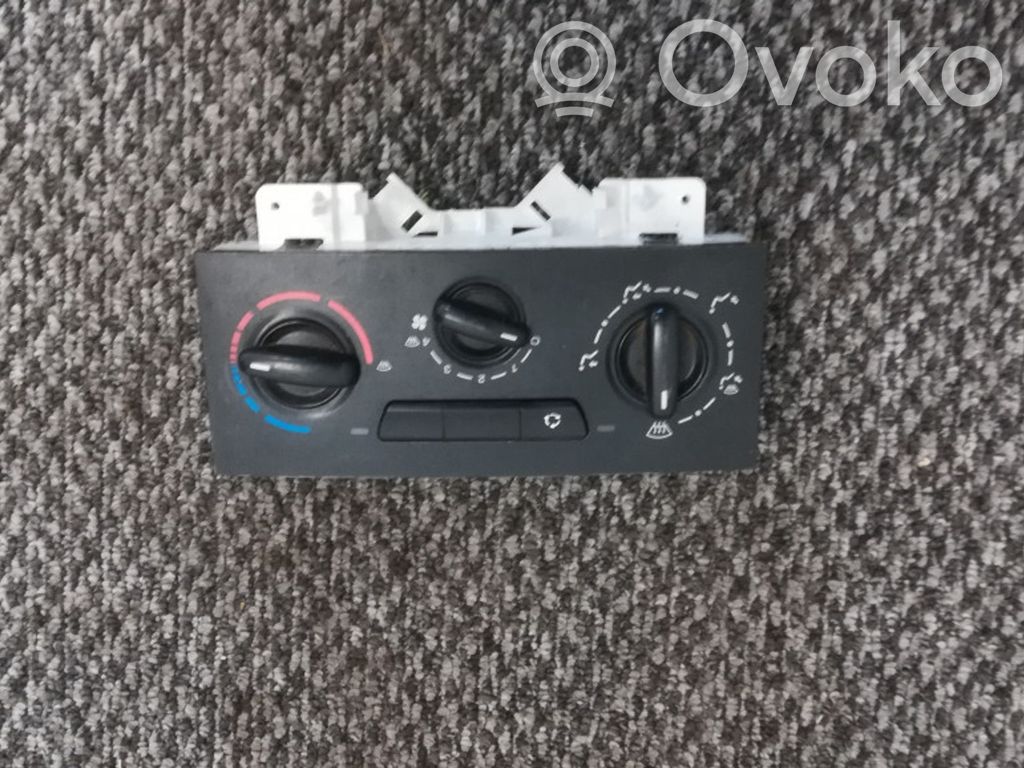 Peugeot Expert Climate control unit 