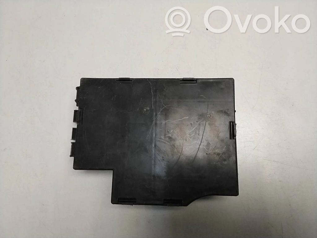 Renault Trafic II (X83) Module confort 