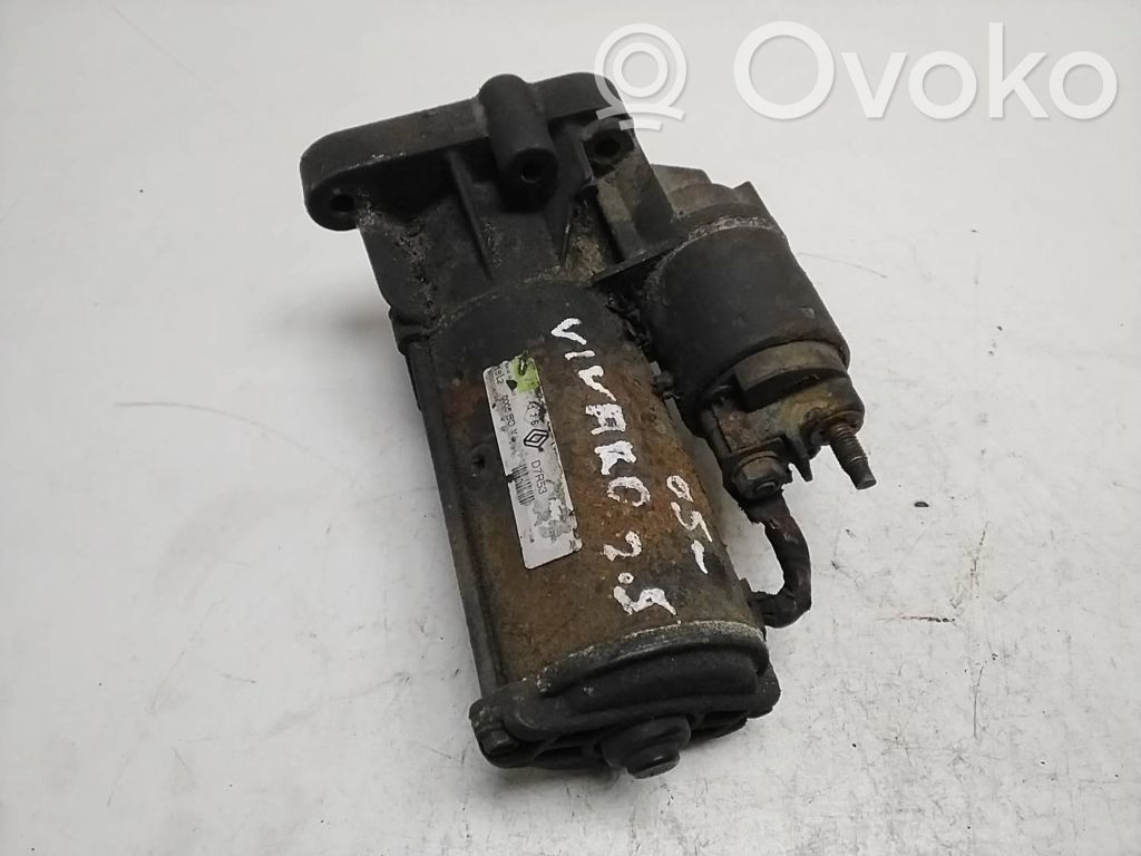 Opel Vivaro Starter motor 