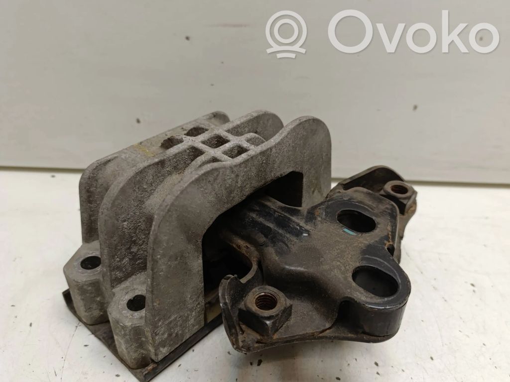 Ford Transit Custom Engine mount bracket 