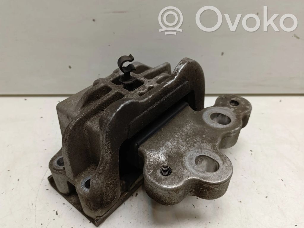 Ford Transit Custom Engine mount bracket 