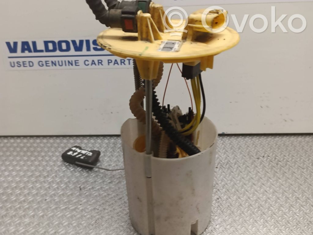 Renault Master III Bomba interna de combustible 