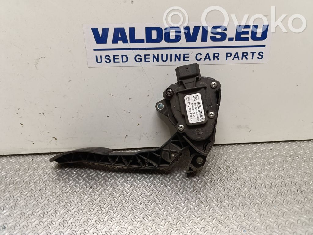 Renault Master III Accelerator throttle pedal 