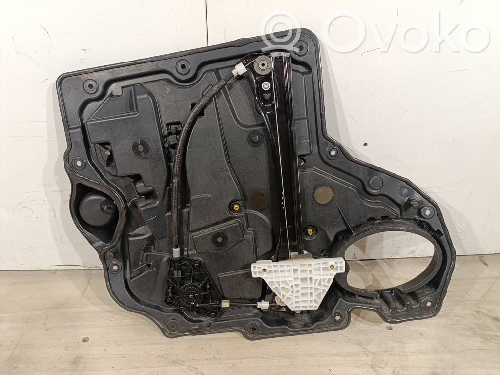 Chrysler Pacifica Front door window regulator with motor 