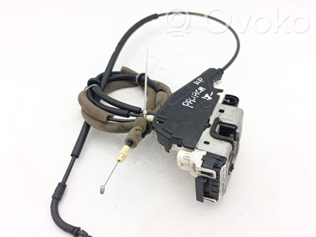 Chrysler Pacifica Front door lock 