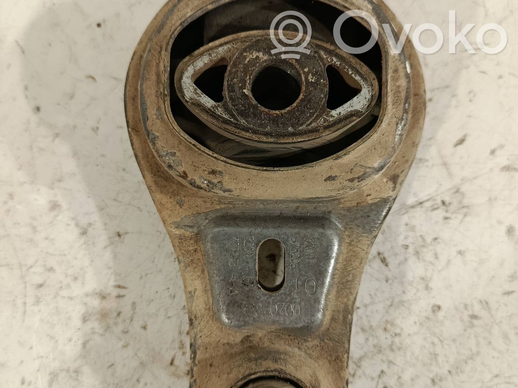 Nissan Primastar Engine mount bracket 