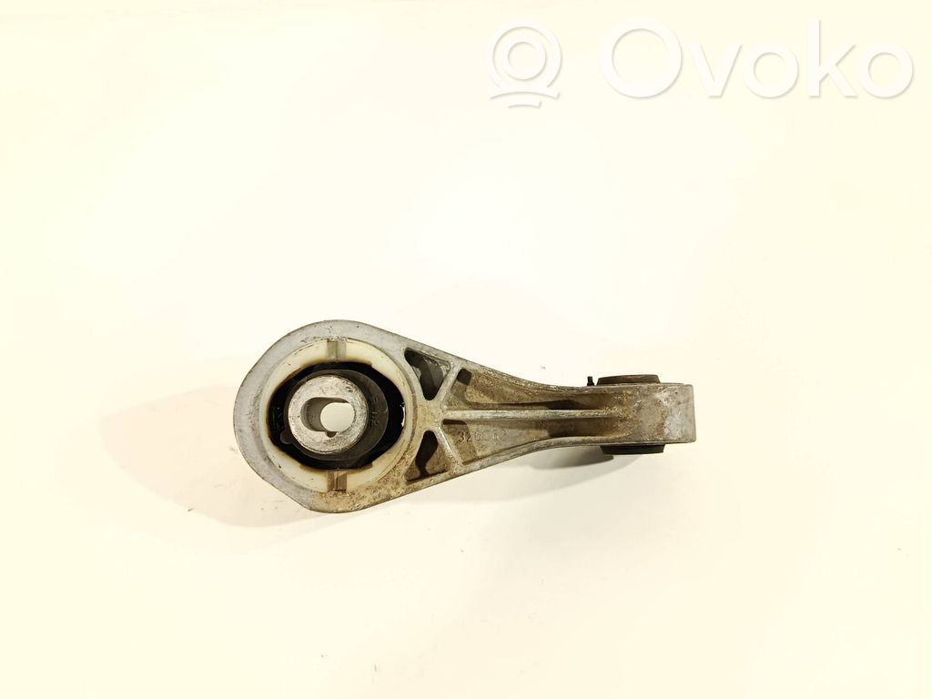 Nissan NV200 Engine mount bracket 